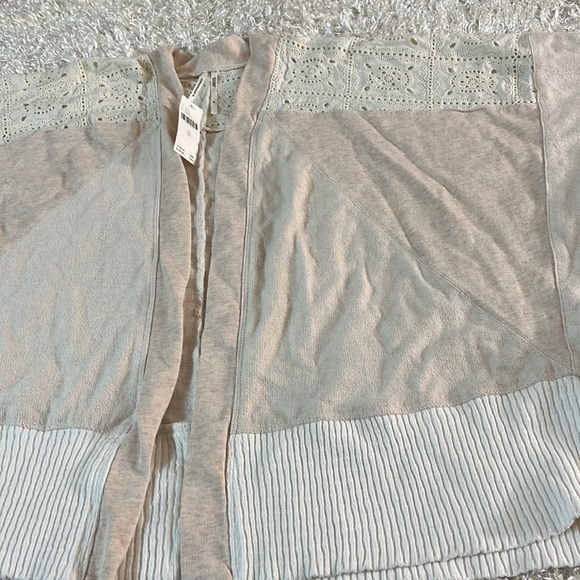 Anthropologie Ivory color oversized cardigan size xs - Picture 13 of 16